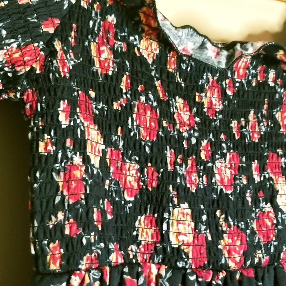 BLACK FLORAL DRESS - Picture 2 of 3
